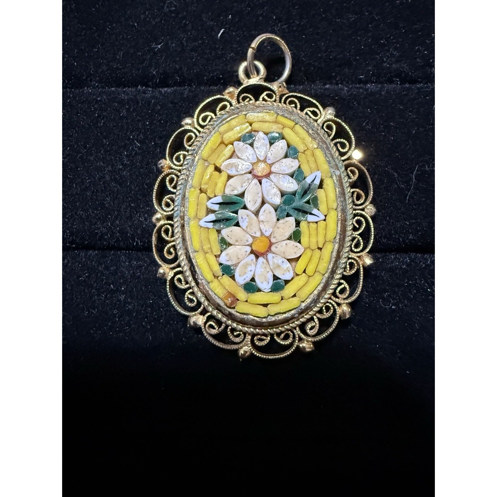 Floral Italy Micro Mosaic Daisy Necklace Pendant Gold Tone Delicate Frame